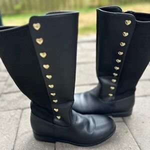 Perfect for winter! Michael Kors girls tall boot with row of gold heart accents.